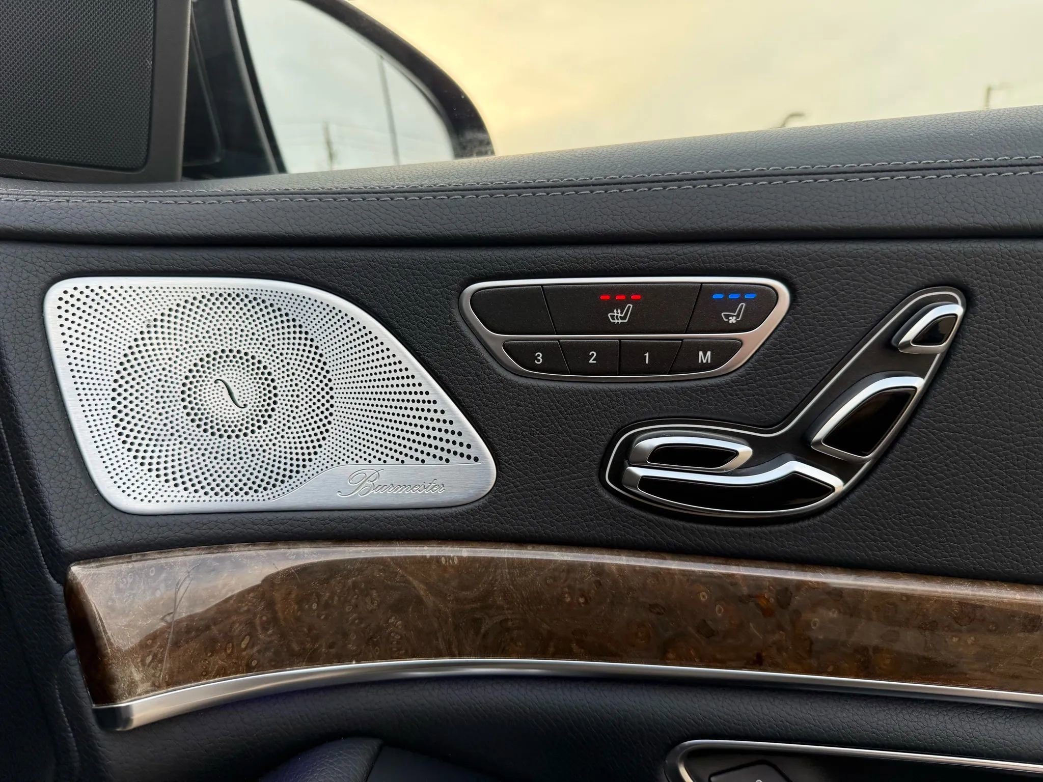 Used 2015 Mercedes-Benz S 550 4MATIC Sedan image 31