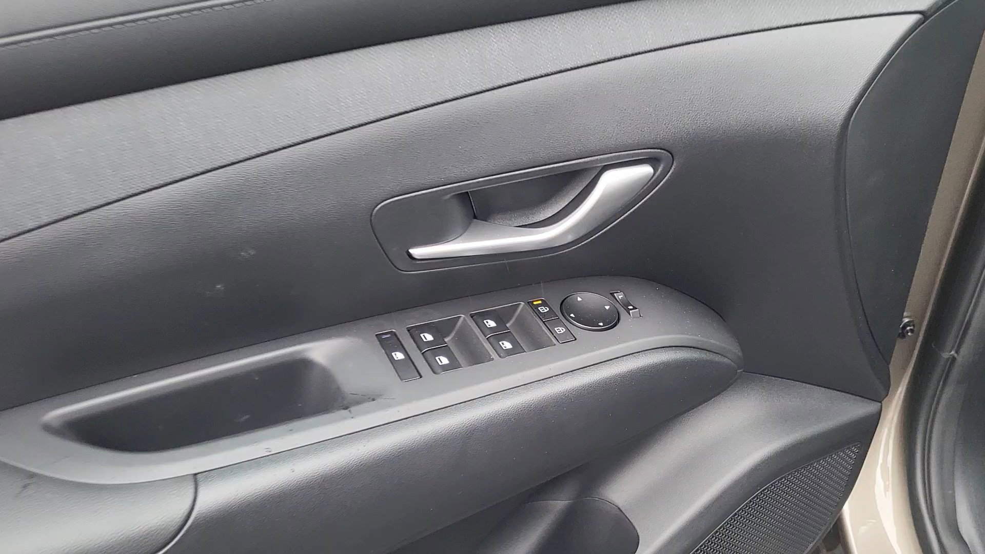 New 2025 Hyundai Tucson SEL image 9