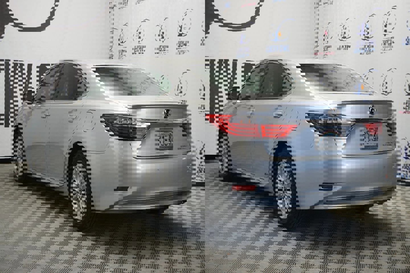 Used 2013 Lexus ES 300h image 5