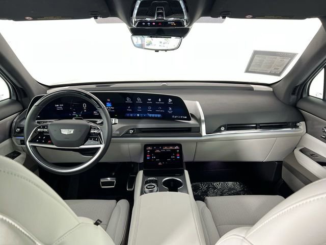 Used 2026 Cadillac Vistiq Sport image 21