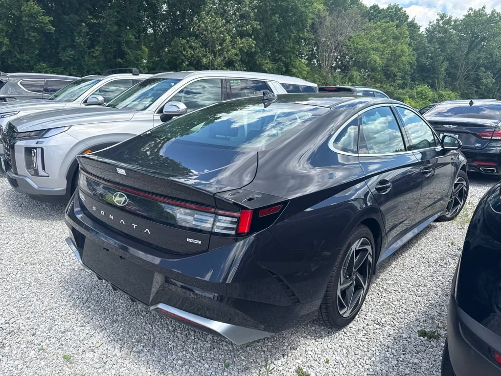 Certified 2026 Hyundai Sonata SEL AWD/4WD image 4