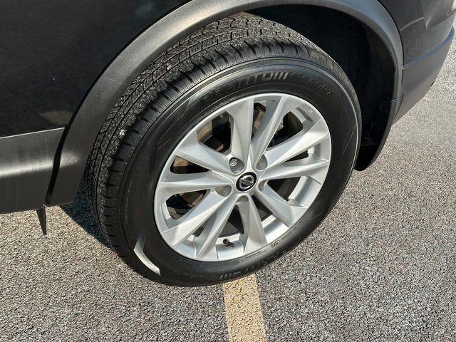 Used 2019 Nissan Rogue Sport S w/ Appearance Package image 8