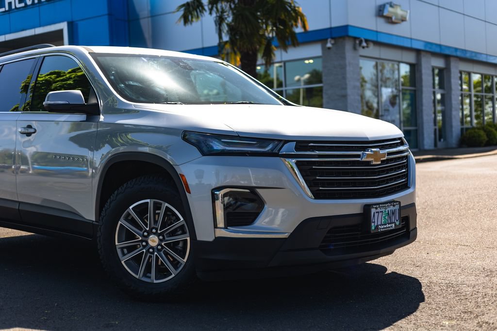 Used 2022 Chevrolet Traverse LT AWD/4WD image 3