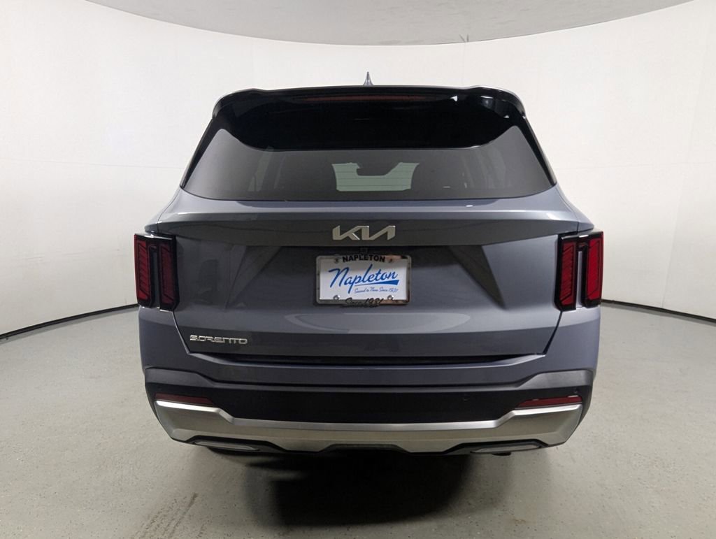 Used 2025 Kia Sorento EX w/ Panoramic Sunroof Package image 7
