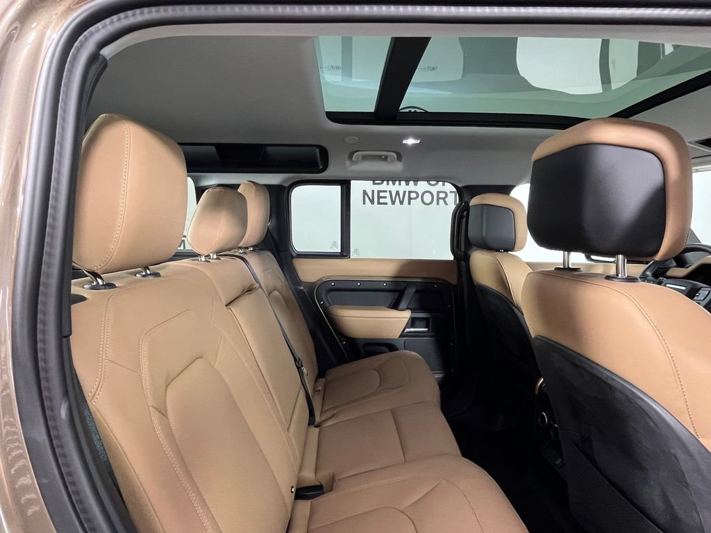 Used 2026 Land Rover Defender 110 S AWD/4WD image 19