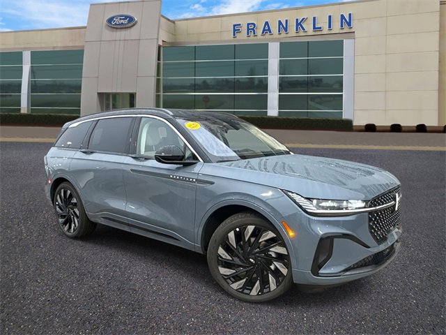 New 2026 Lincoln Nautilus Black Label w/ Jet Appearance Package image 1