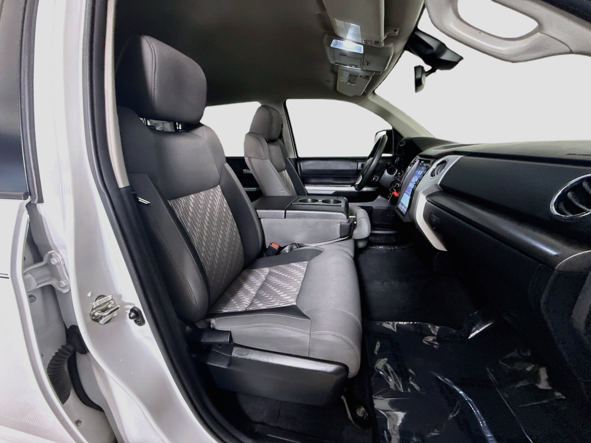 Used 2021 Toyota Tundra SR5 RWD image 28