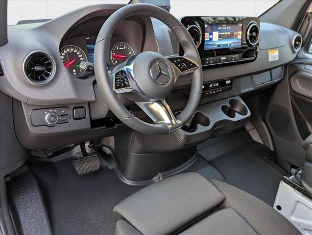 New 2025 Mercedes-Benz Sprinter 4500 image 3