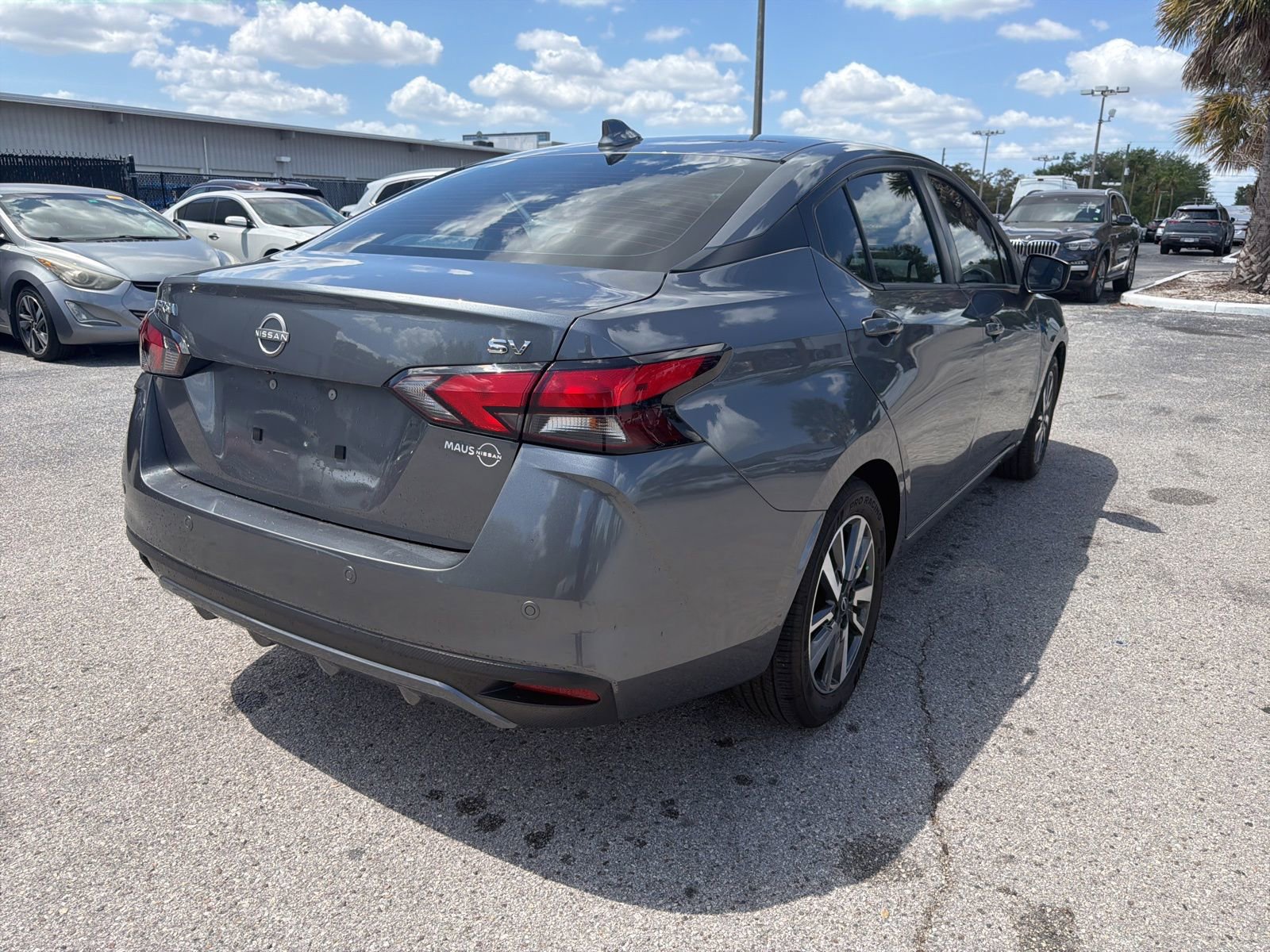 Used 2024 Nissan Versa SV w/ Lighting Package image 4