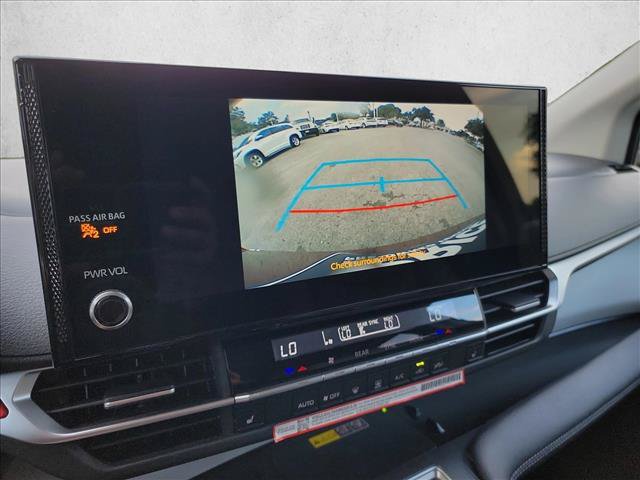 Used 2026 Toyota Sienna XLE AWD/4WD image 24