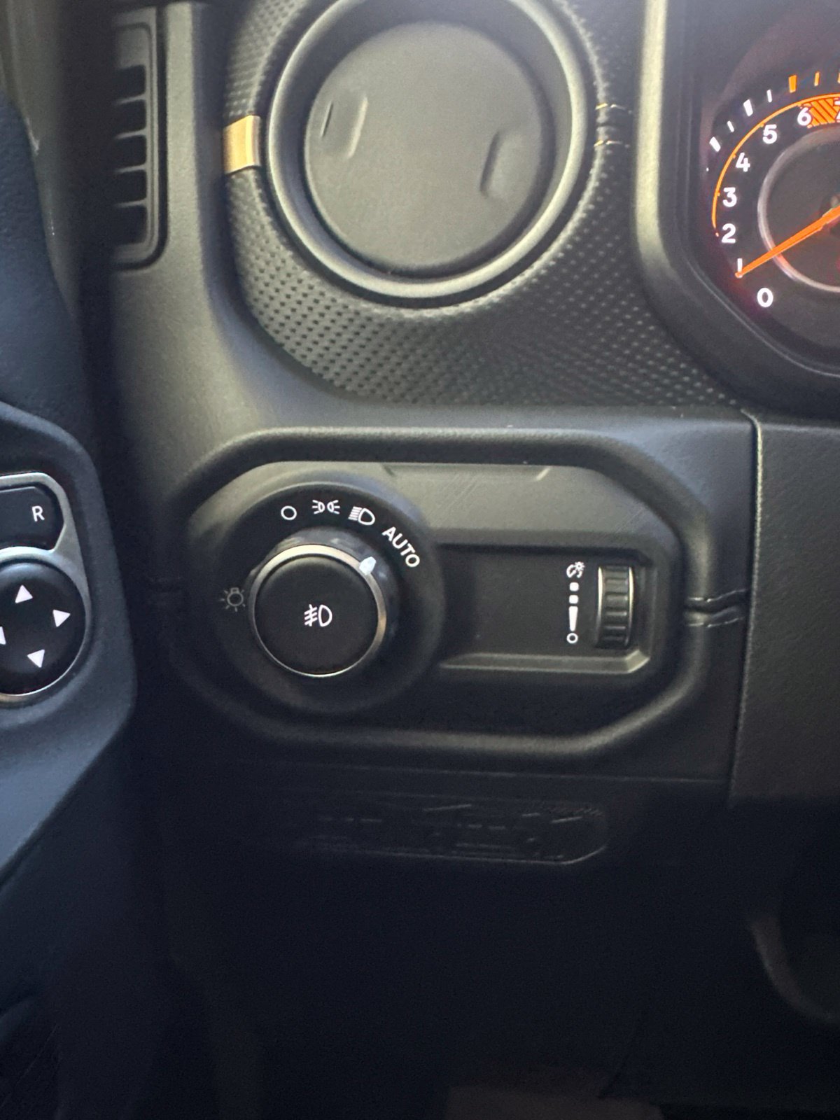 Used 2025 Jeep Wrangler Unlimited Rubicon 392 AWD/4WD image 29