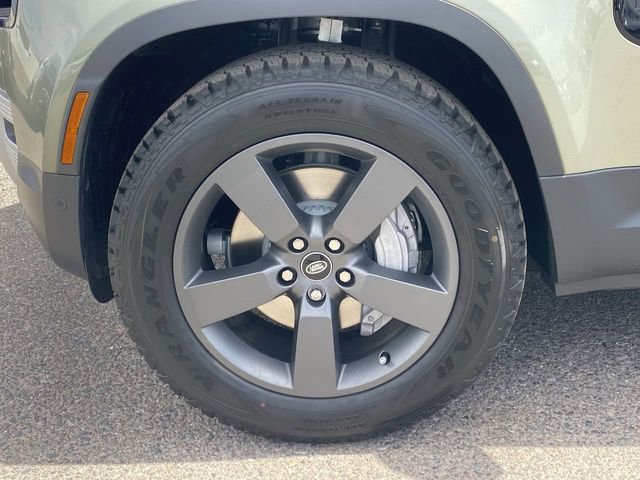 New 2025 Land Rover Defender 130 S image 21