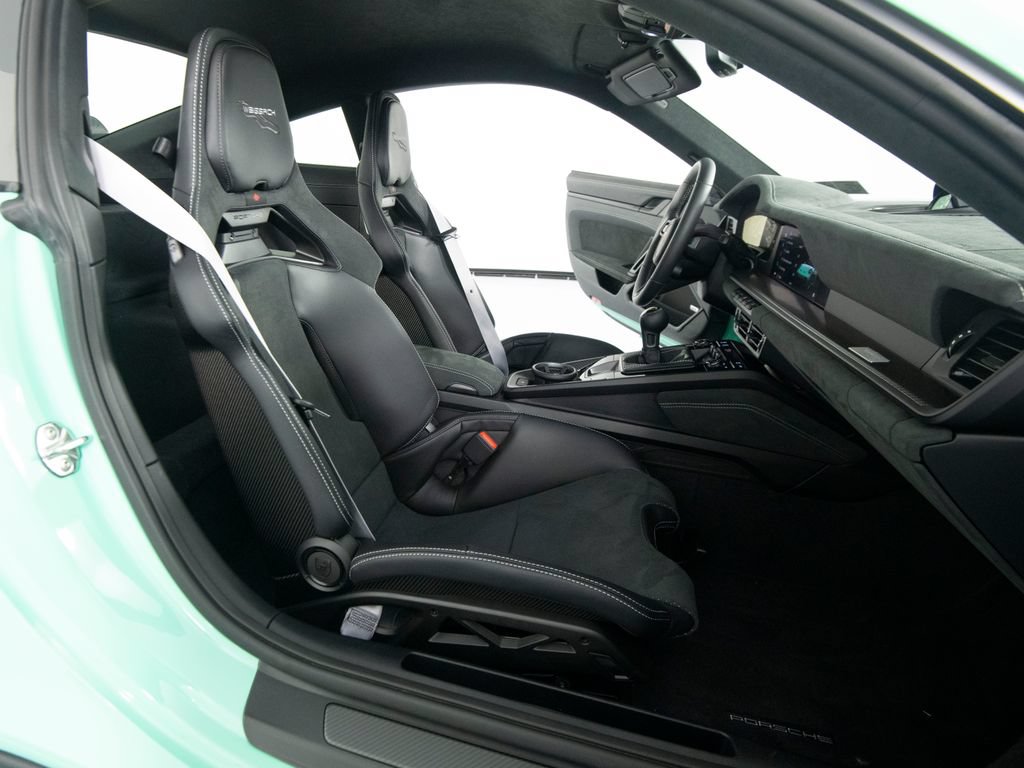 Certified 2026 Porsche 911 GT3 RWD image 41