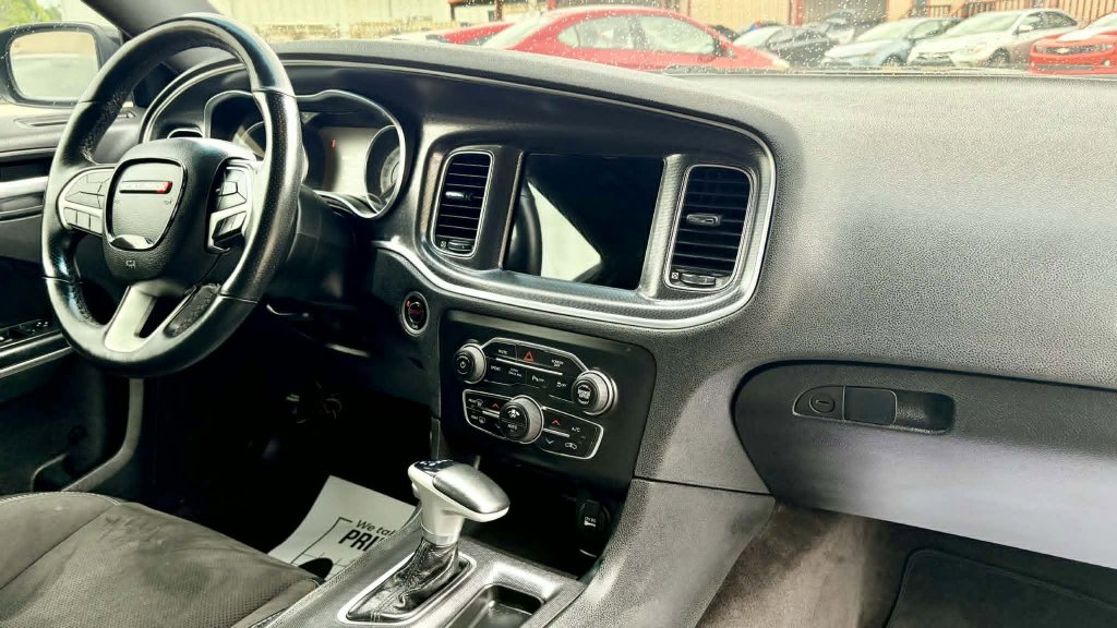 Used 2018 Dodge Charger R/T Scat Pack RWD image 15