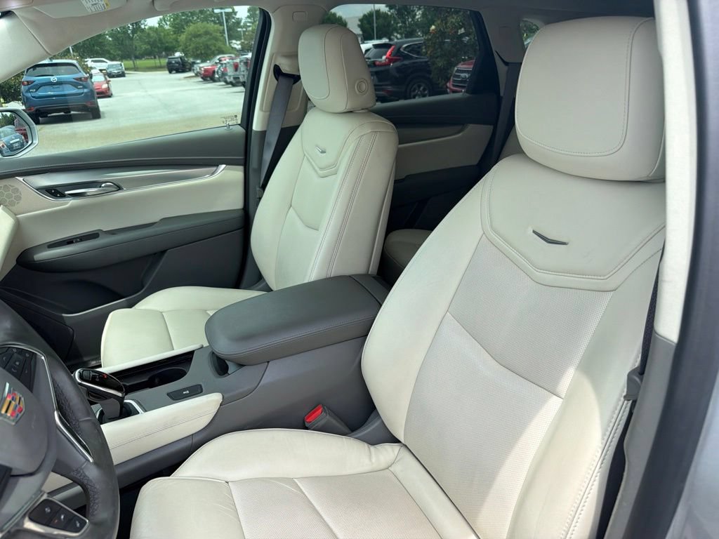 Used 2019 Cadillac XT5 Luxury FWD image 7