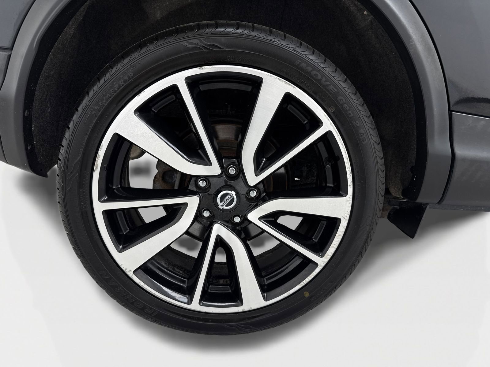 Used 2018 Nissan Rogue Sport SL AWD/4WD image 48