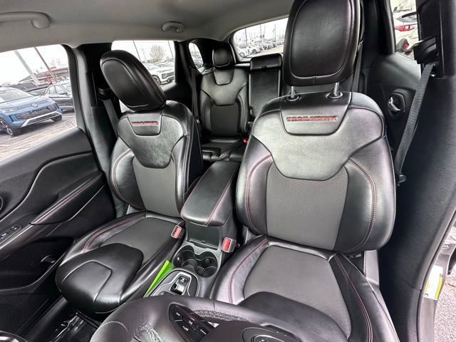 Used 2022 Jeep Cherokee Trailhawk w/ Comfort/Convenience Group image 27