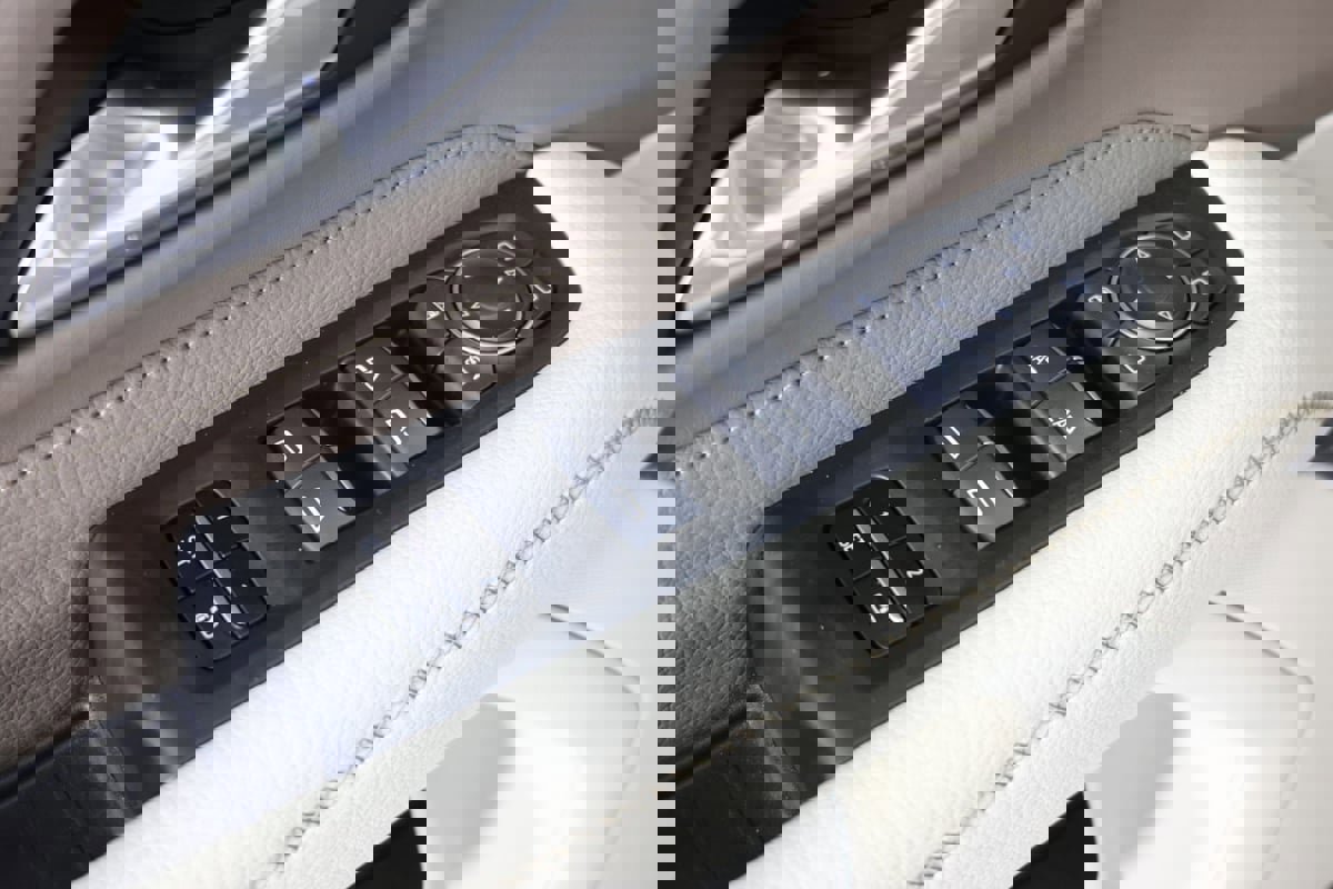 Used 2021 GMC Yukon XL Denali w/ Denali Ultimate Package image 27