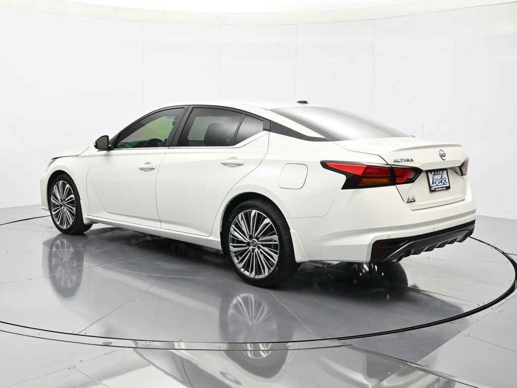 New 2026 Nissan Altima 2.5 SV w/ SV Premium Package FWD image 7