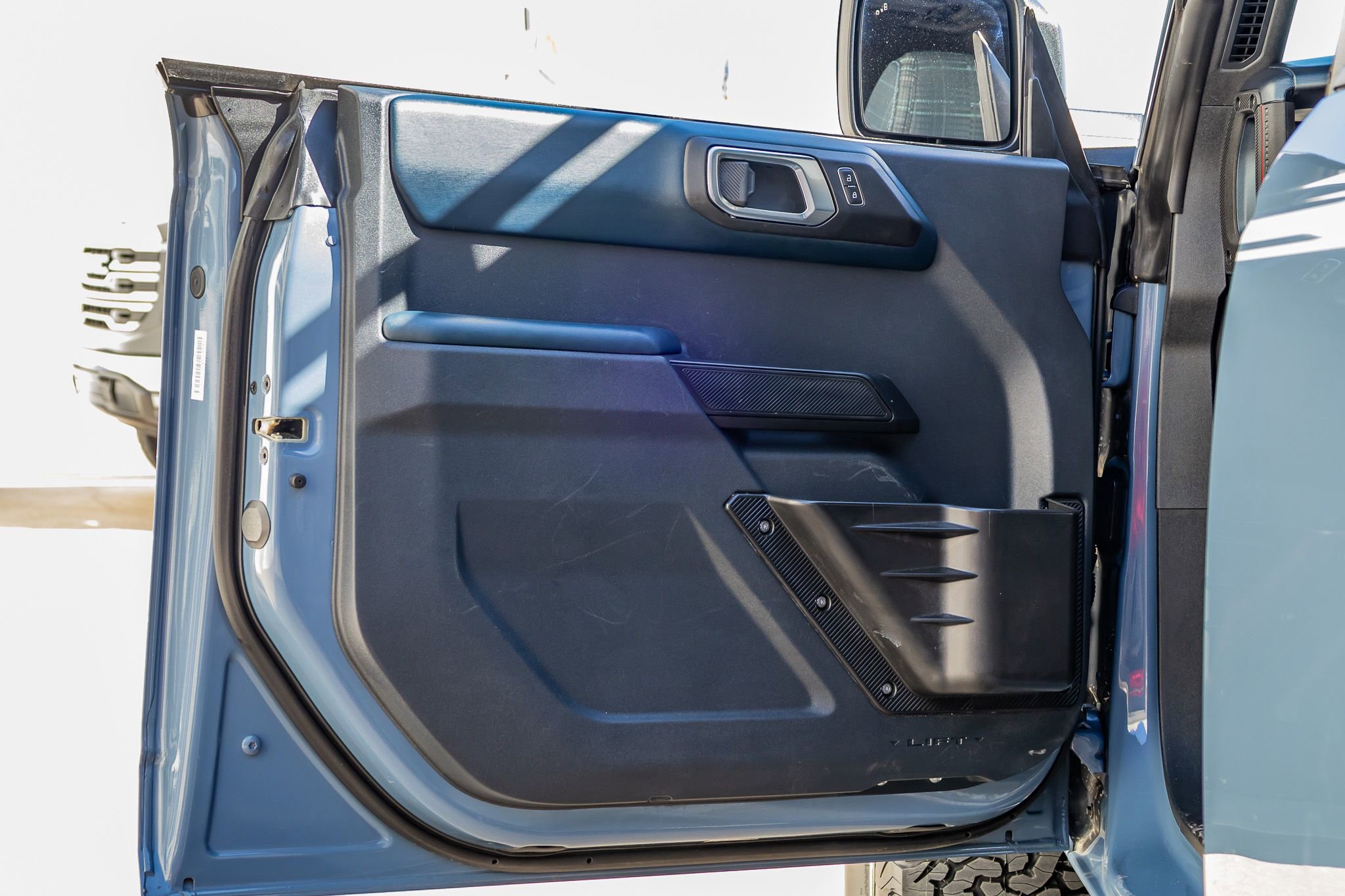 Used 2023 Ford Bronco Heritage Edition image 36