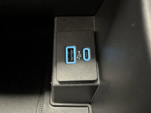 Used 2022 Ford Edge SEL w/ Convenience Package image 25