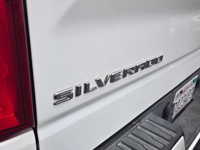 Used 2019 Chevrolet Silverado 1500 RST w/ True North Edition AWD/4WD image 6