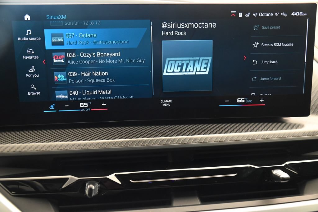 Used 2023 BMW XM AWD/4WD image 36