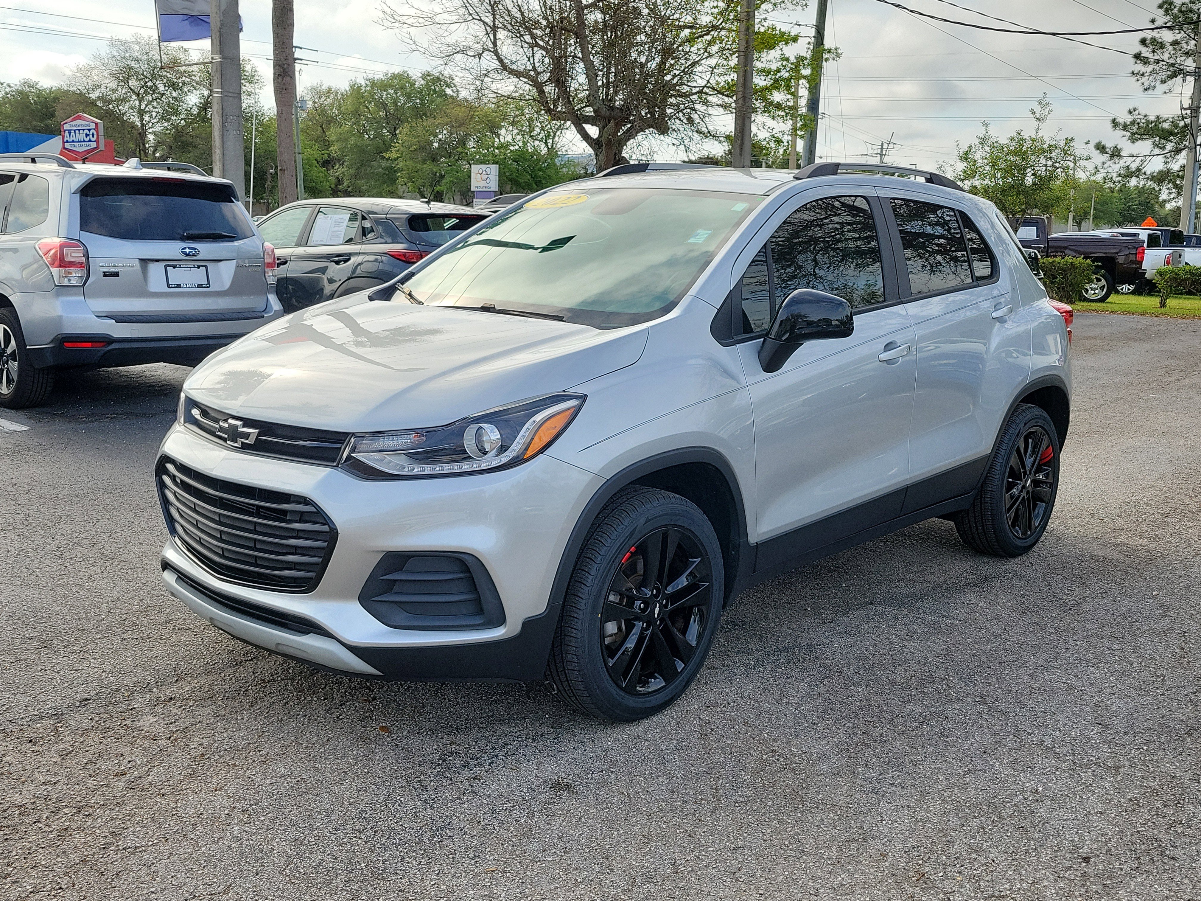 Used 2022 Chevrolet Trax LT w/ Redline Edition image 3