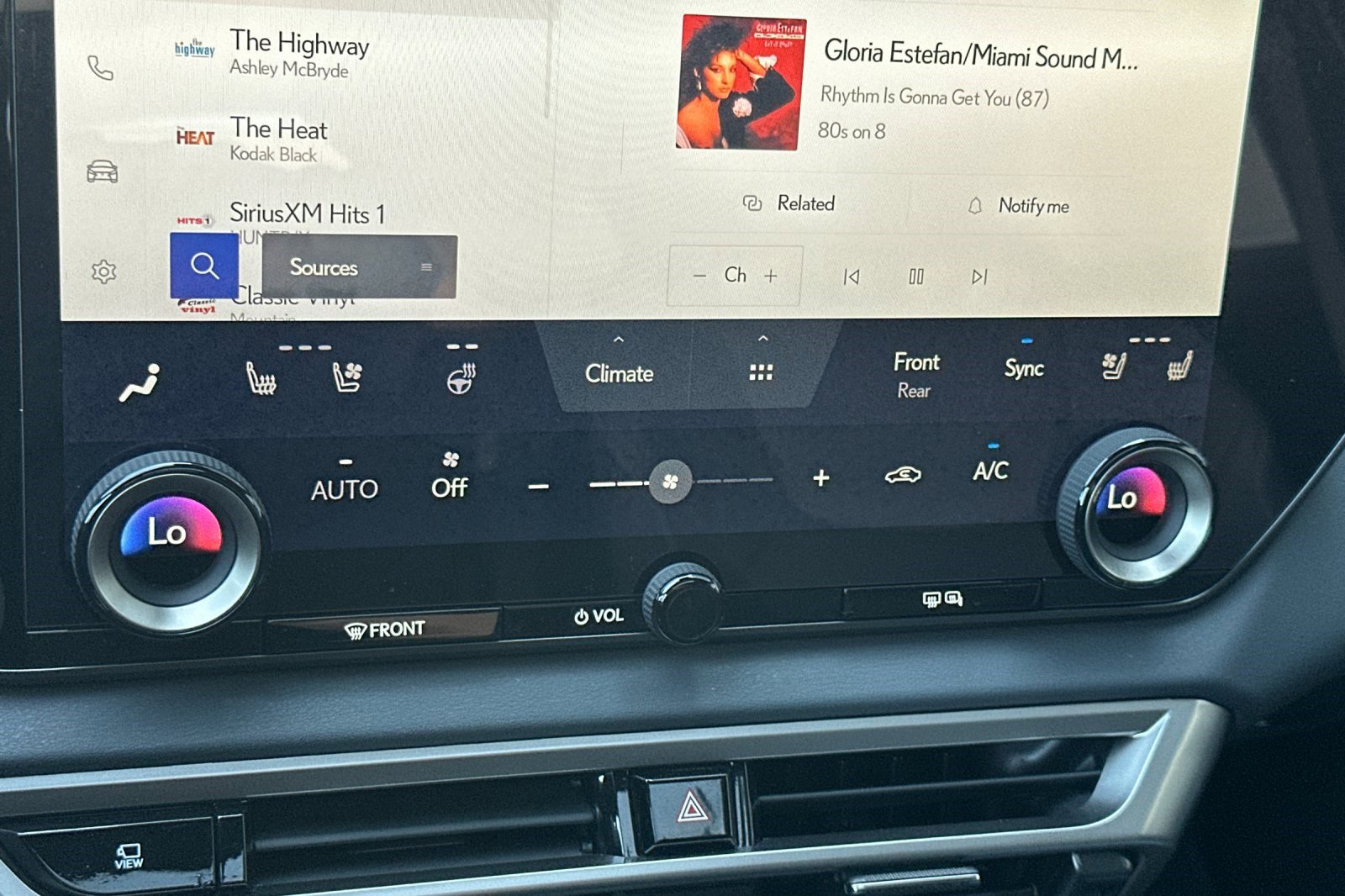 Certified 2025 Lexus RX 350h w/ Convenience Package image 26