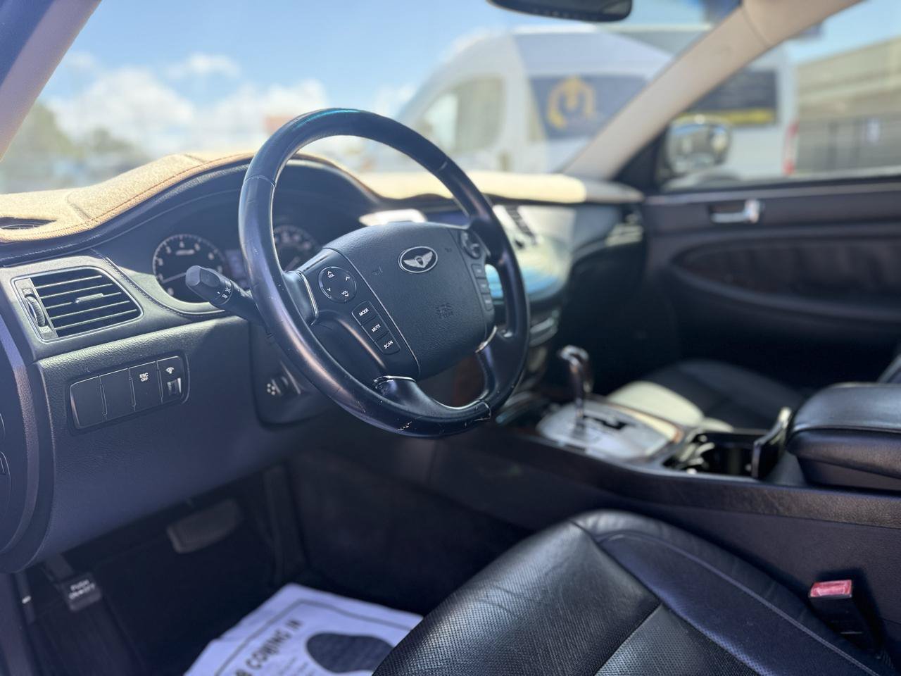 Used 2009 Hyundai Genesis 3.8 w/ Premium Plus Pkg 3 RWD image 5