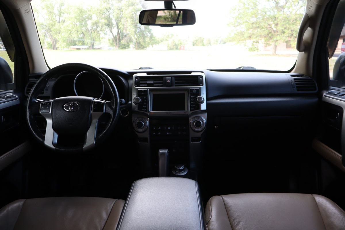 Used 2011 Toyota 4Runner Limited AWD/4WD image 16