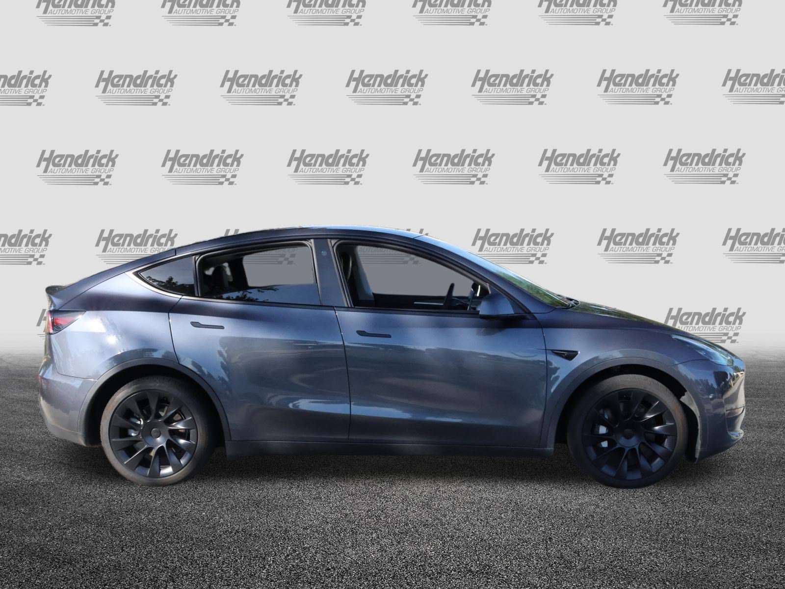 Used 2023 Tesla Model Y AWD image 10