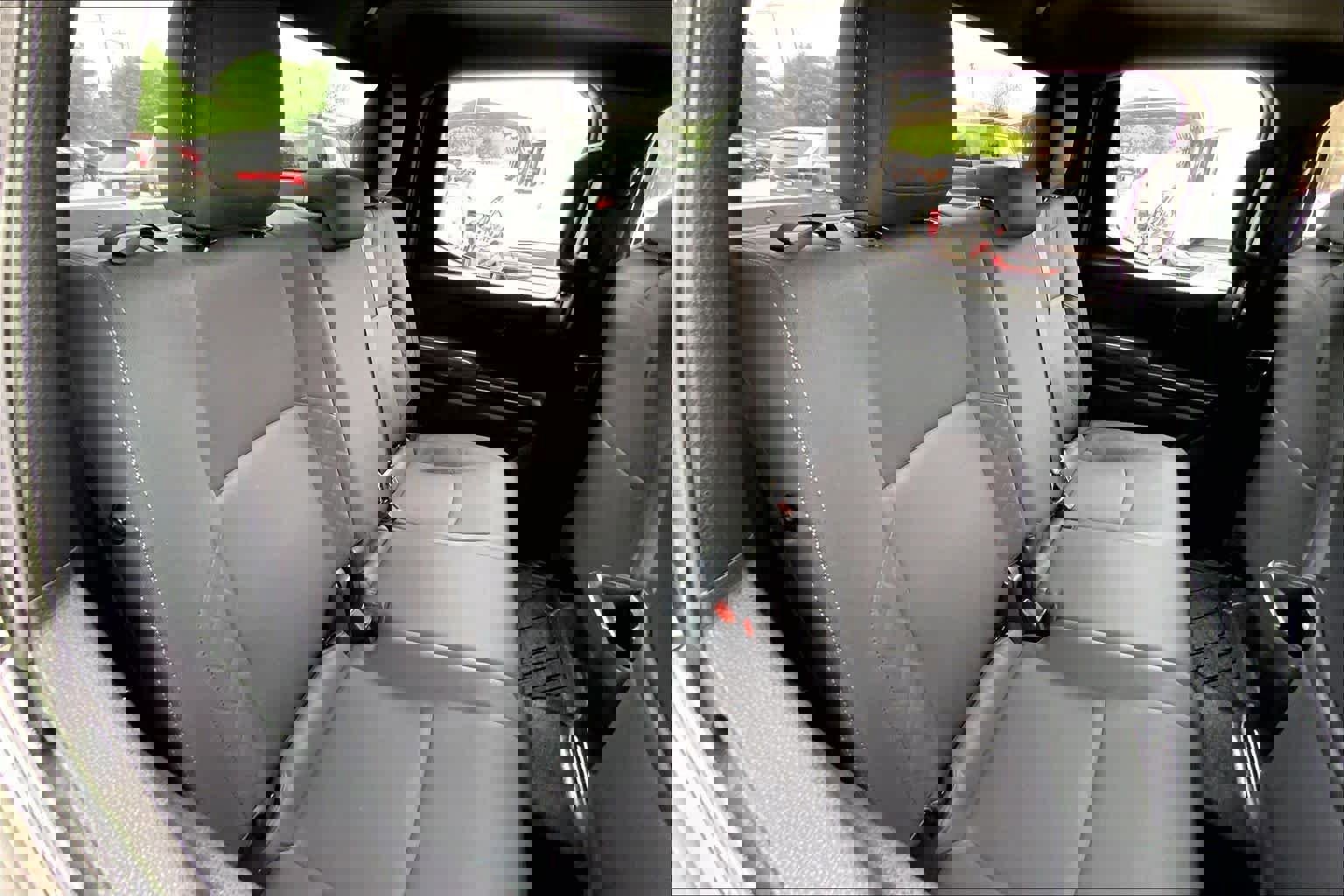 Used 2025 Toyota Tacoma SR AWD/4WD image 18