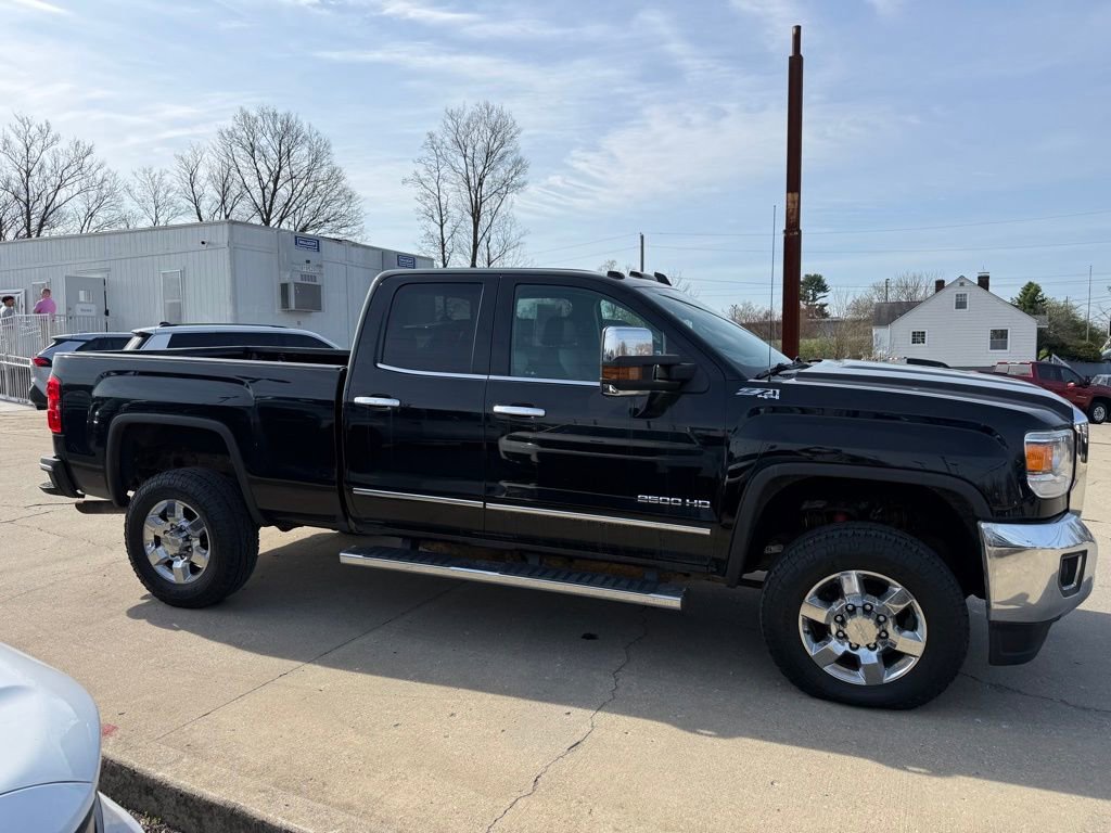 Used 2017 GMC Sierra 2500 SLT w/ Snow Plow Prep Package AWD/4WD image 5