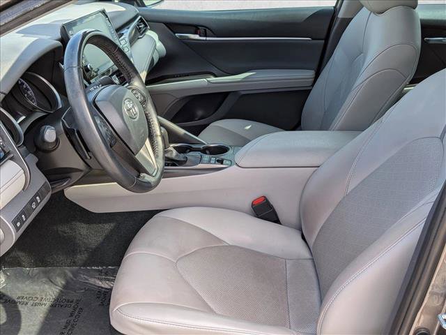 Used 2022 Toyota Camry XSE image 16