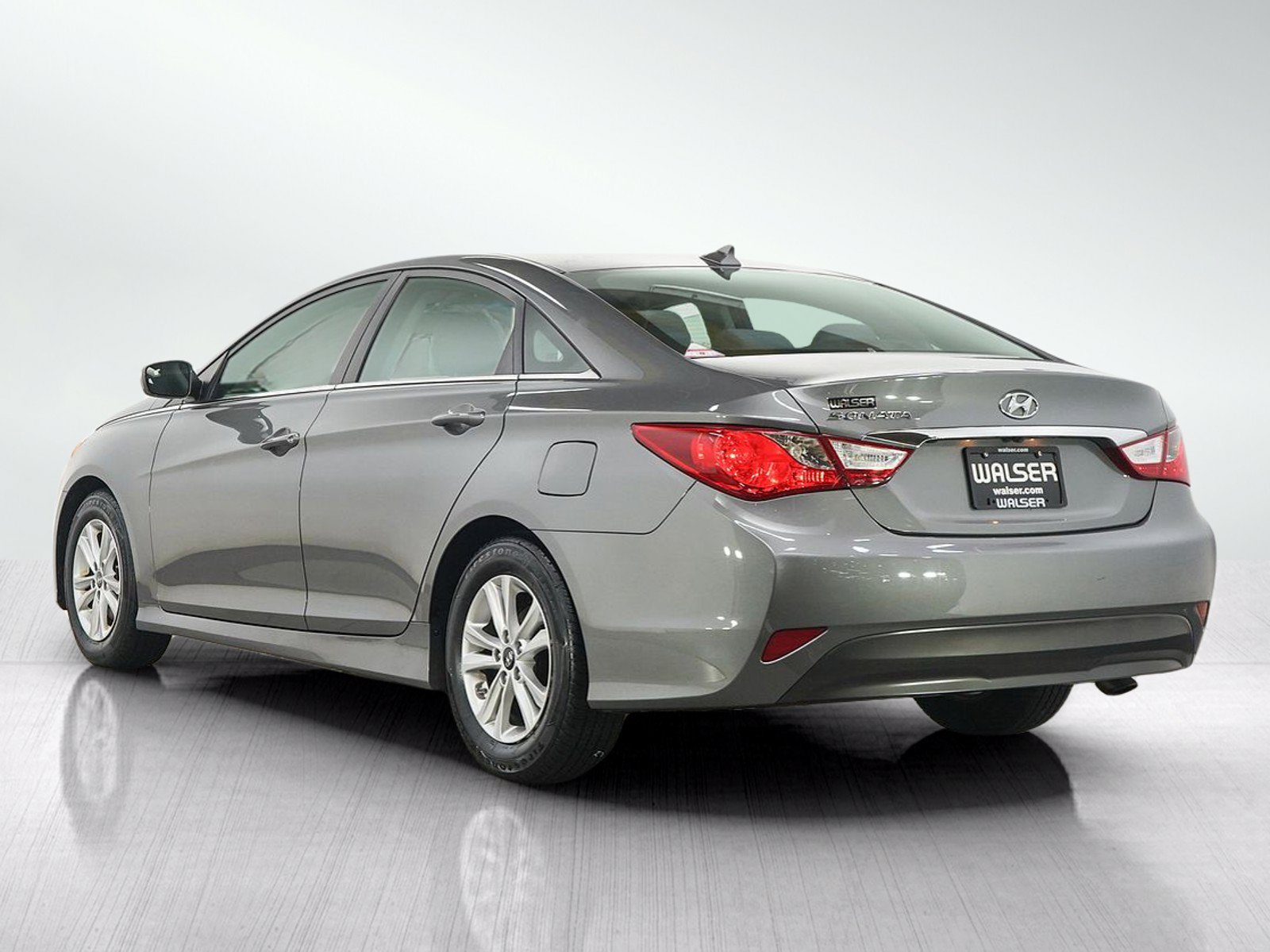 Used 2014 Hyundai Sonata GLS w/ Popular Equipment Group 2 FWD image 4