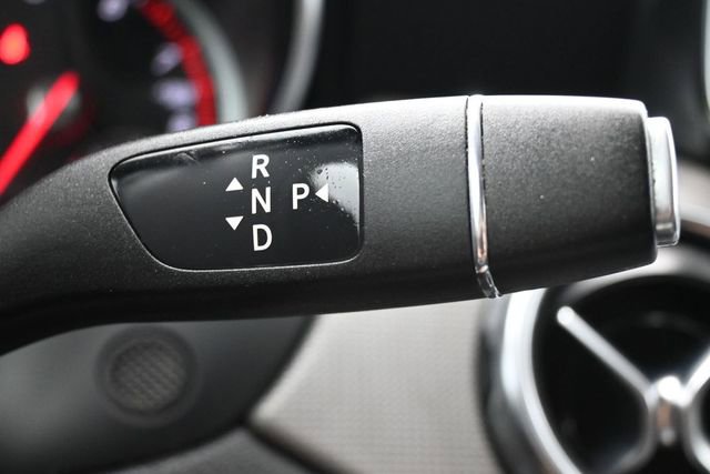 Used 2020 Mercedes-Benz GLA 250 4MATIC w/ Premium Package image 28