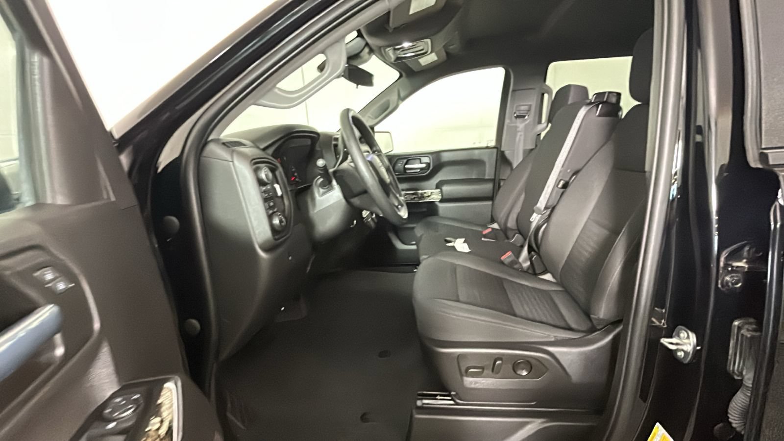 Used 2022 Chevrolet Silverado 1500 Custom Trail Boss w/ Realtree Special Edition AWD/4WD image 11