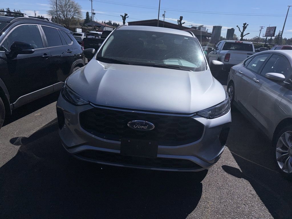 Used 2023 Ford Escape ST-Line w/ Tech Pack #1 image 5