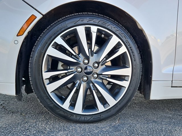 Used 2019 Lincoln MKZ Reserve FWD image 23