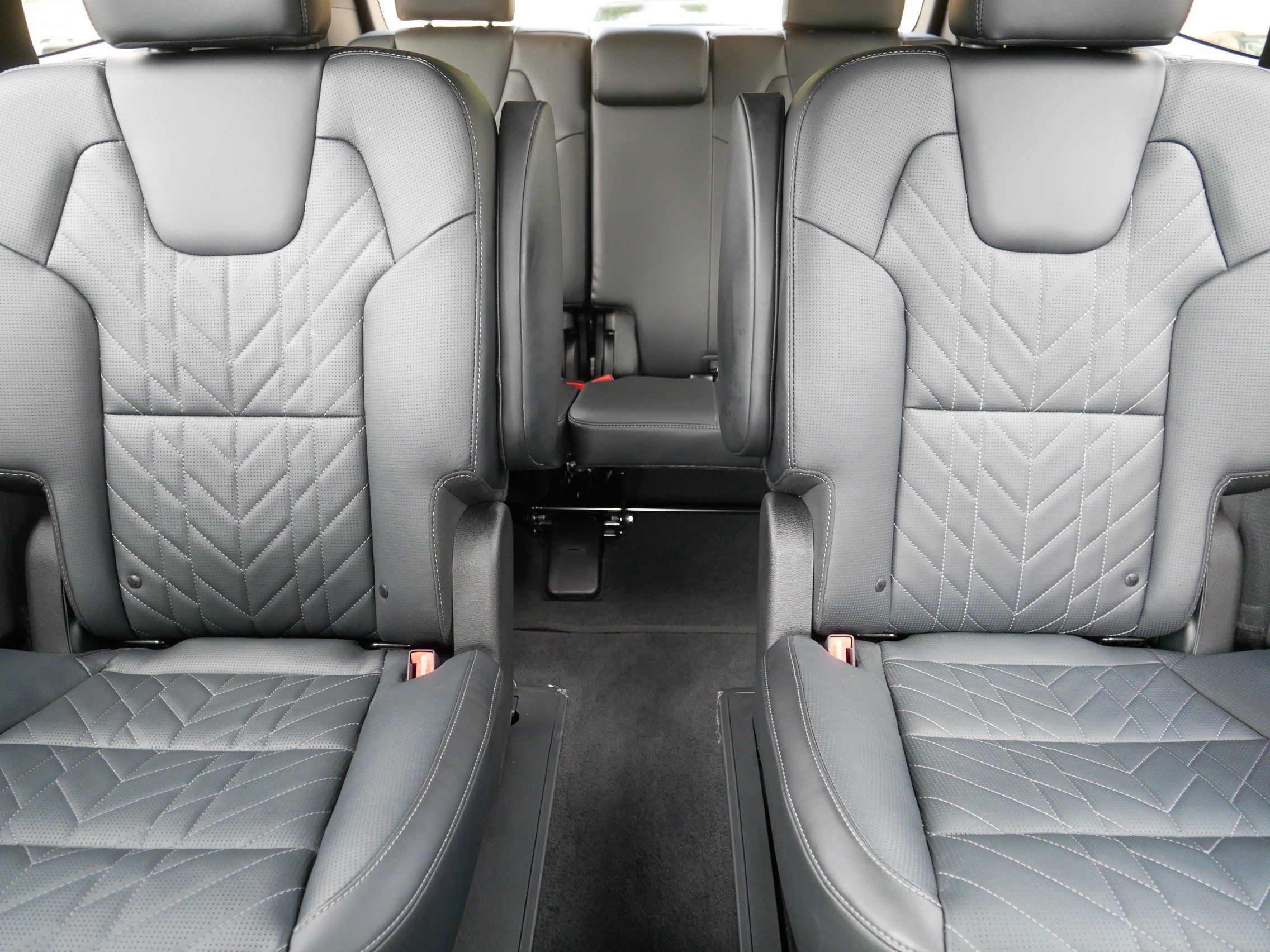 Certified 2025 Kia Telluride SX Prestige X-Line AWD/4WD image 13