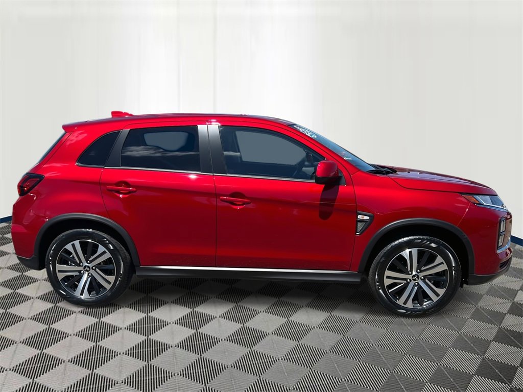 Used 2025 Mitsubishi Outlander Sport SE image 6