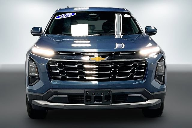 Used 2025 Chevrolet Equinox LT FWD image 2