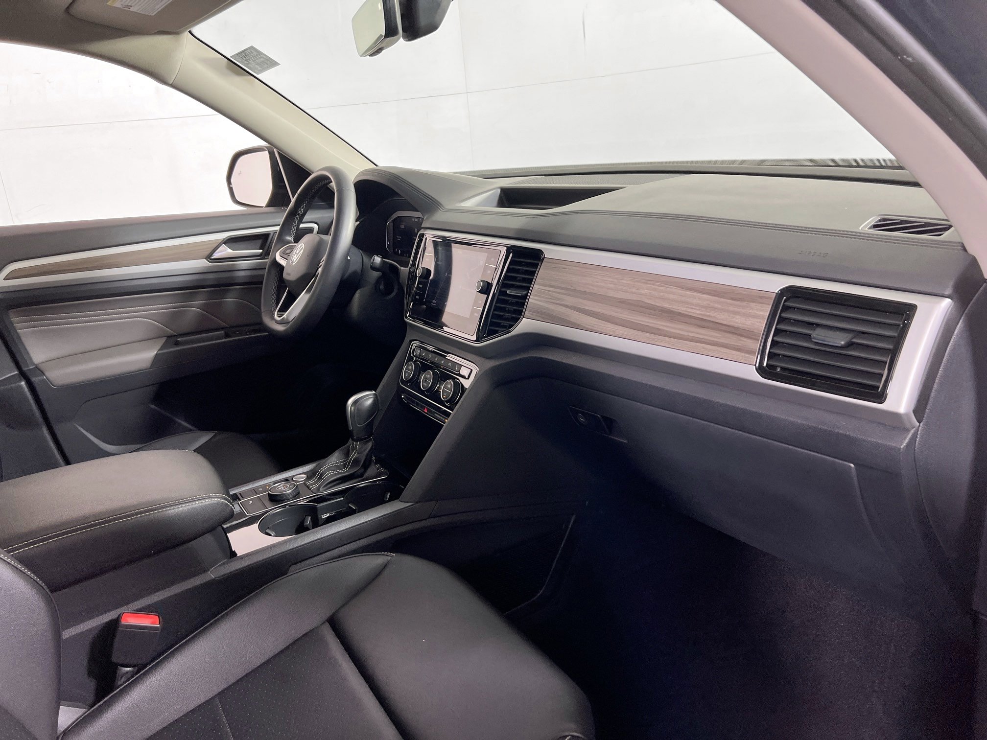 Used 2022 Volkswagen Atlas SEL image 30