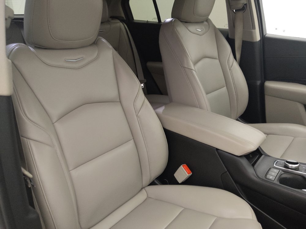 Used 2023 Cadillac XT4 Premium Luxury w/ Driver Assist Package FWD image 21