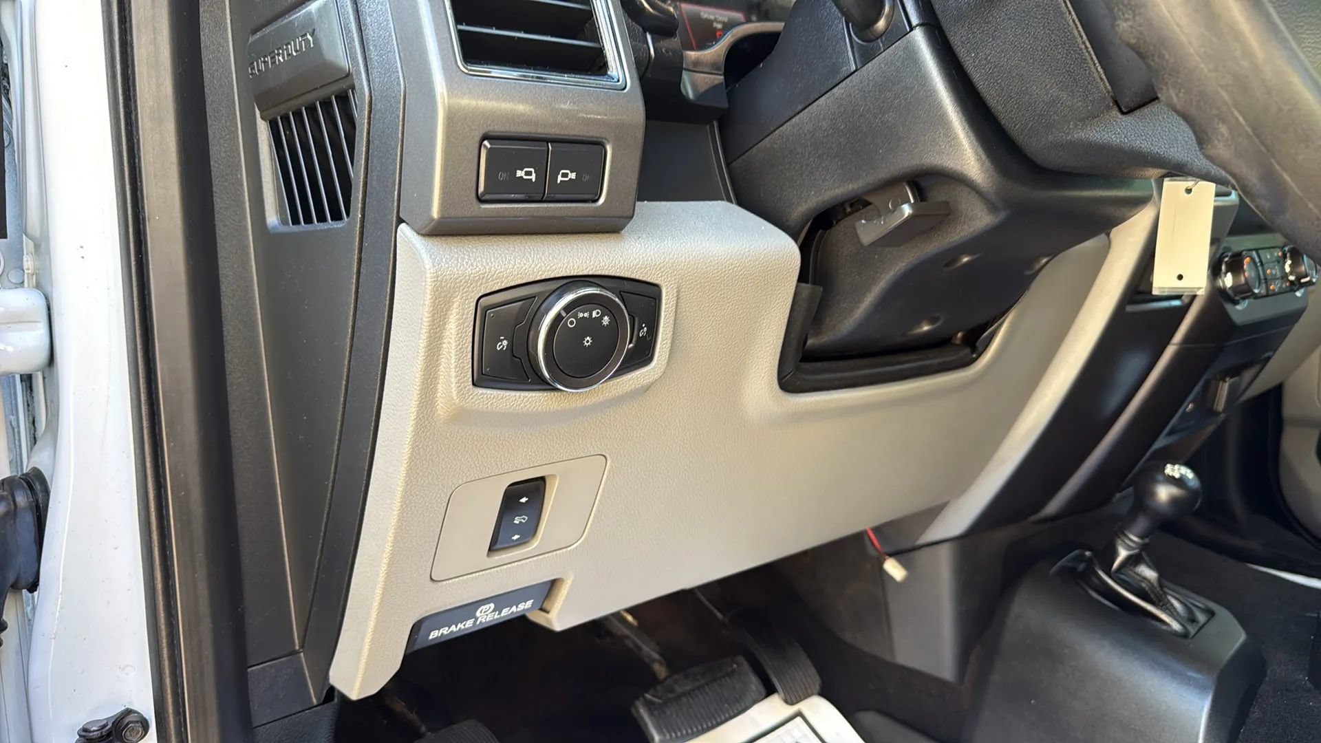 Used 2019 Ford F550 4x4 Crew Cab Super Duty w/ XLT Value Package image 53