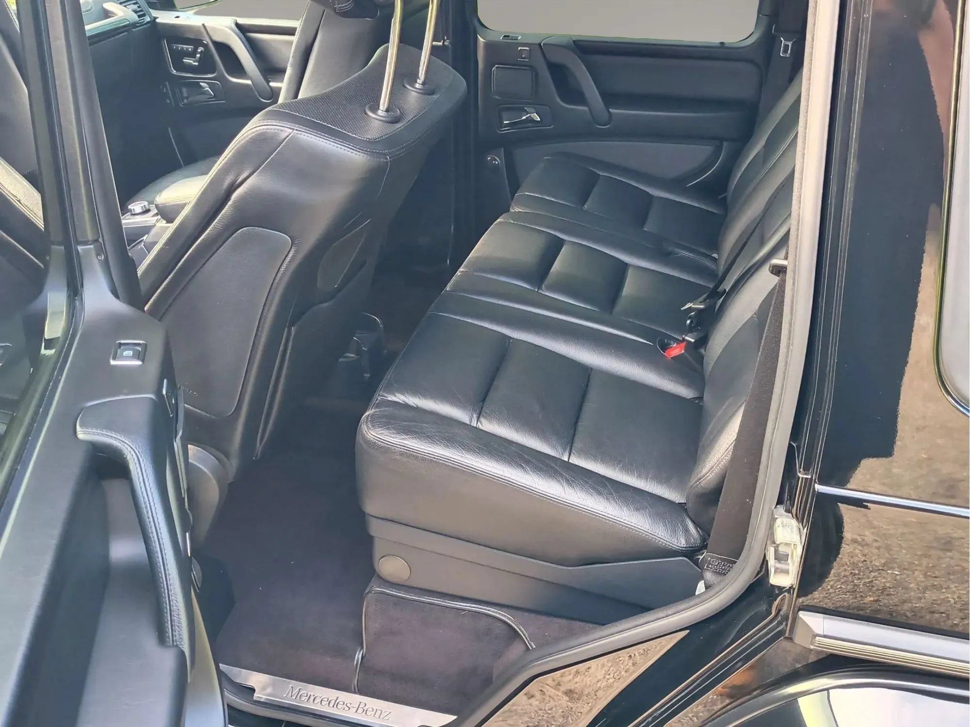 Used 2015 Mercedes-Benz G 550 image 10