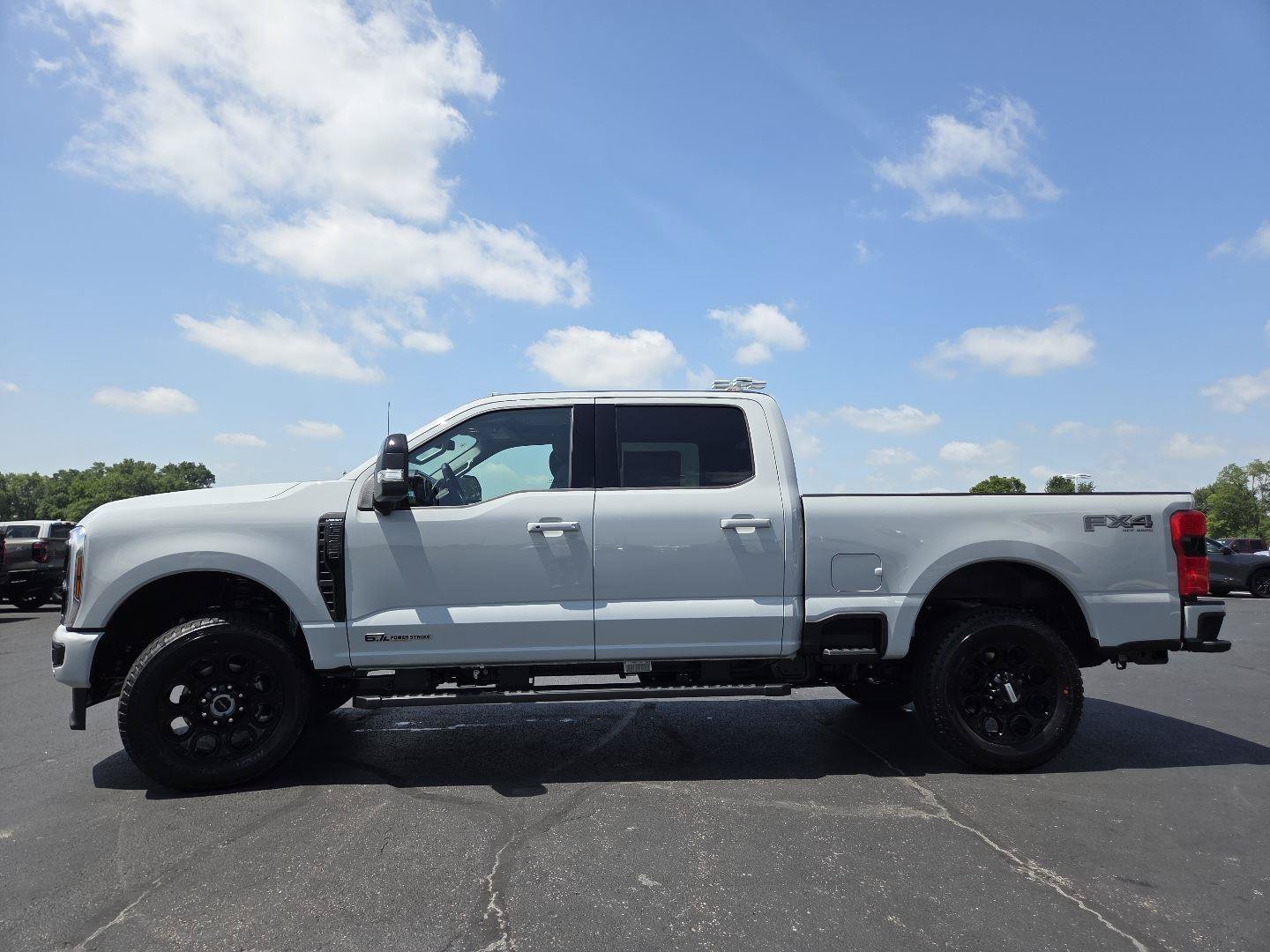 New 2026 Ford F350 Lariat w/ Black Appearance Package AWD/4WD image 18