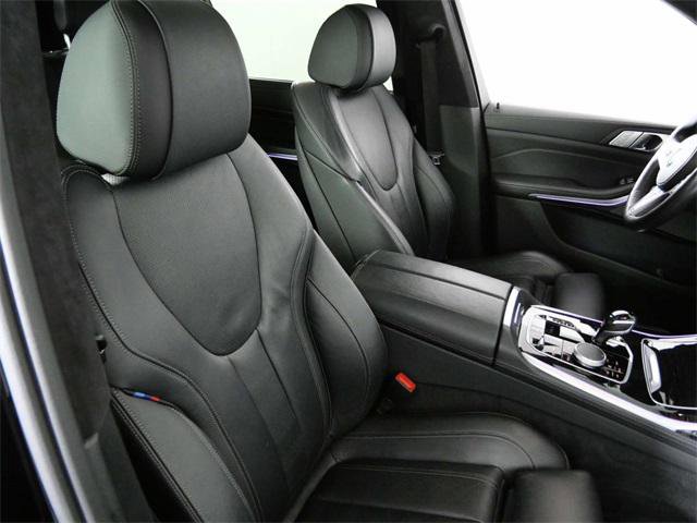 Used 2020 BMW X7 xDrive40i w/ M Sport Package image 12