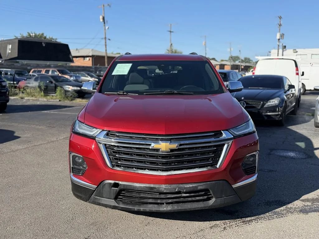 Used 2022 Chevrolet Traverse LT AWD/4WD image 2